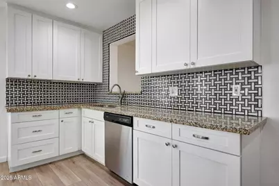 224 W Glenrosa Avenue, Phoenix, AZ 85013 - Photo 5