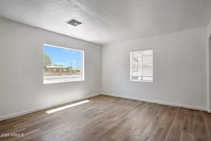 224 W Glenrosa Ave, Phoenix, AZ 85013 - Photo 11