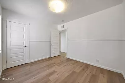 224 W Glenrosa Avenue, Phoenix, AZ 85013 - Photo 27