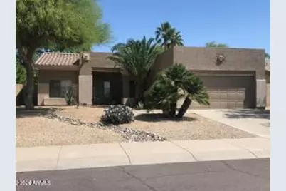 13264 W Edgemont Avenue, Goodyear, AZ 85395 - Photo 1