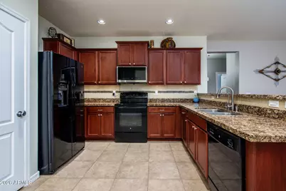 18481 N Cook Drive, Maricopa, AZ 85138 - Photo 11