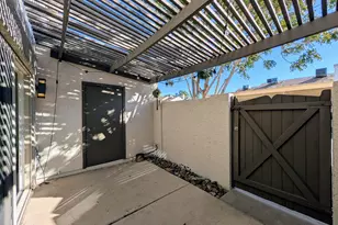 4114 E Union Hills Dr, Phoenix, AZ 85050 - Photo 35