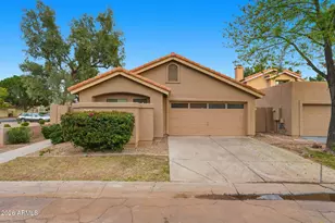 8859 S Grandview Dr, Tempe, AZ 85284 - Photo 5