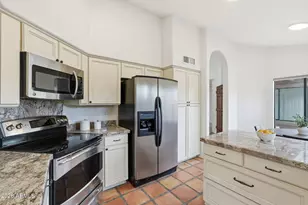 8859 S Grandview Dr, Tempe, AZ 85284 - Photo 17