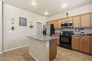 33408 N Falcon Trail, San Tan Valley, AZ 85144 - Photo 13