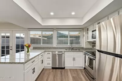 1627 E Logan Drive, Tempe, AZ 85282 - Photo 9