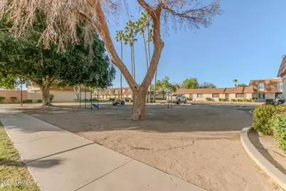 1627 E Logan Drive, Tempe, AZ 85282 - Photo 37