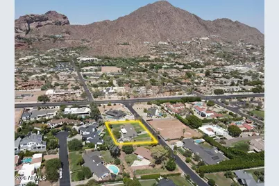 4616 N 49th Place, Phoenix, AZ 85018 - Photo 3