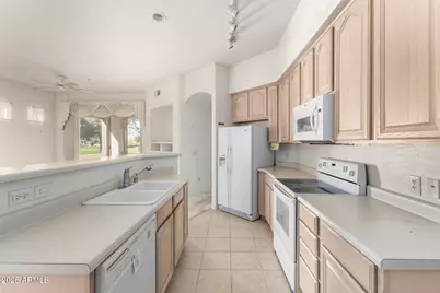 11000 N 77th Place #1036, Scottsdale, AZ 85260 - Photo 9
