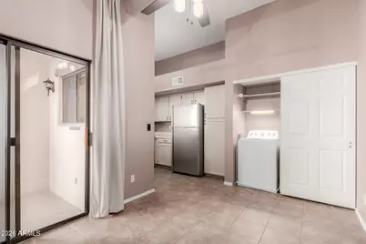 7300 N Dreamy Draw Drive #211, Phoenix, AZ 85020 - Photo 9