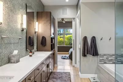 6166 N Scottsdale Road #B1006, Paradise Valley, AZ 85253 - Photo 19