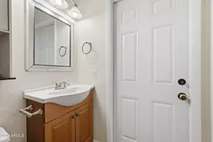 2263 W Peralta Ave, Mesa, AZ 85202 - Photo 17