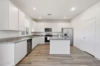 17572 W Country Club Terrace, Surprise, AZ 85387 - Photo 13