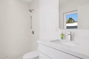 342 E Orangewood Ave, Phoenix, AZ 85020 - Photo 29