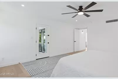 342 E Orangewood Avenue, Phoenix, AZ 85020 - Photo 19