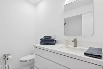 342 E Orangewood Avenue, Phoenix, AZ 85020 - Photo 33