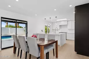 342 E Orangewood Ave, Phoenix, AZ 85020 - Photo 11