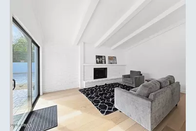 342 E Orangewood Avenue, Phoenix, AZ 85020 - Photo 9