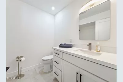 342 E Orangewood Avenue, Phoenix, AZ 85020 - Photo 35