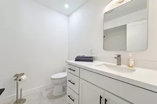 342 E Orangewood Ave, Phoenix, AZ 85020 - Photo 35