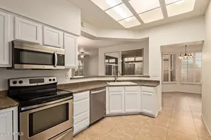 18202 N 136th Ave, Sun City West, AZ 85375 - Photo 17