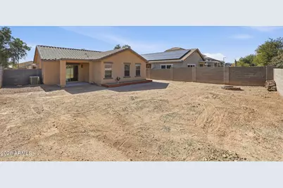 25702 W Burgess Lane, Buckeye, AZ 85326 - Photo 23