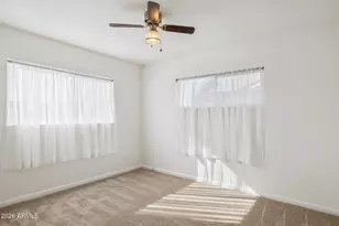 5438 E Pinchot Ave, Phoenix, AZ 85018 - Photo 21