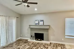 1120 N Val Vista Dr, Gilbert, AZ 85234 - Photo 7