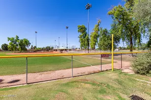 337 N Abalone Dr, Gilbert, AZ 85233 - Photo 39