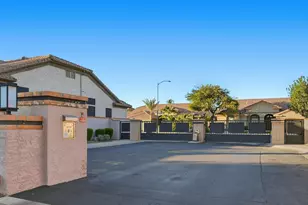 5560 E Sheena Dr, Scottsdale, AZ 85254 - Photo 3