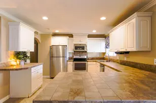 8922 N 17th Ln, Phoenix, AZ 85021 - Photo 1