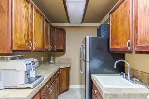 8922 N 17th Ln, Phoenix, AZ 85021 - Photo 19