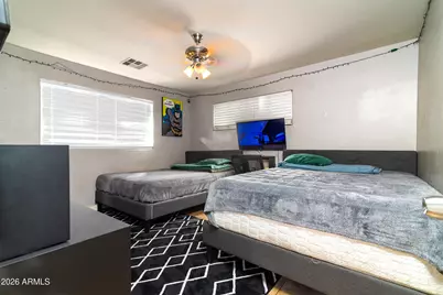 822 E Montecito Avenue, Phoenix, AZ 85014 - Photo 37