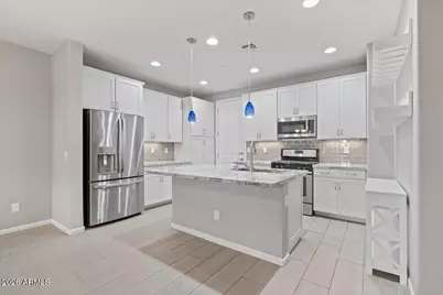 2477 W Market Place #27, Chandler, AZ 85248 - Photo 5