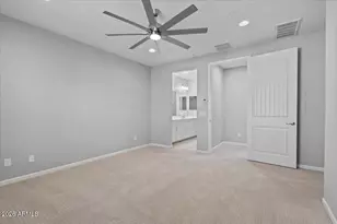 2477 W Market Pl, Chandler, AZ 85248 - Photo 29