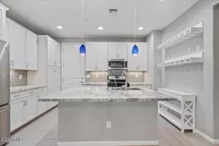 2477 W Market Pl, Chandler, AZ 85248 - Photo 7