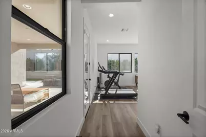 713 E Kachina Trail, Phoenix, AZ 85042 - Photo 47