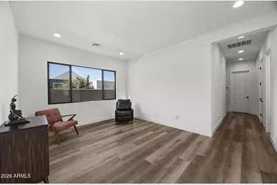 713 E Kachina Trail, Phoenix, AZ 85042 - Photo 45