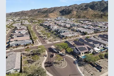 713 E Kachina Trail, Phoenix, AZ 85042 - Photo 9