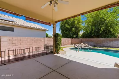 18247 N Coyote Lakes Parkway, Surprise, AZ 85378 - Photo 23