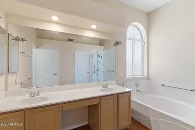 18247 N Coyote Lakes Parkway, Surprise, AZ 85378 - Photo 15