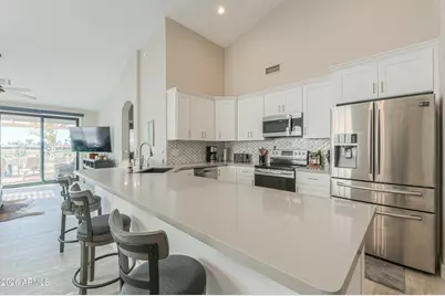 10649 E Michigan Avenue, Sun Lakes, AZ 85248 - Photo 9