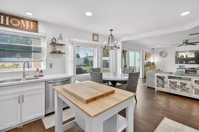 3615 E Desert Willow Road, Phoenix, AZ 85044 - Photo 13