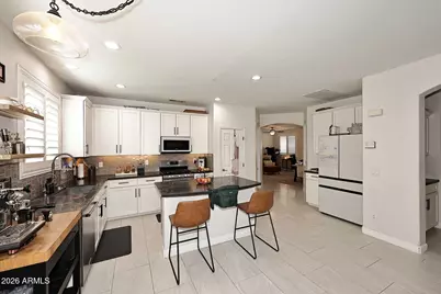 11928 W Nadine Way, Peoria, AZ 85383 - Photo 5