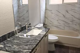 4038 E Thistle Landing Dr, Phoenix, AZ 85044 - Photo 9