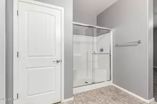 18431 W Williams Rd, Surprise, AZ 85387 - Photo 15