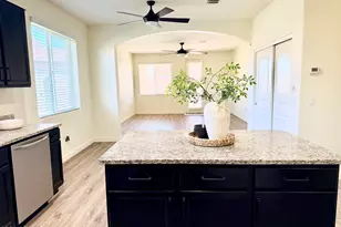 41113 W Curtis Ln, Maricopa, AZ 85138 - Photo 5