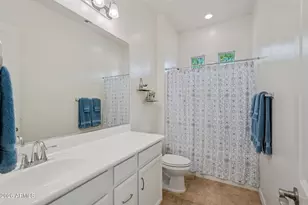 9228 W Robin Ln, Peoria, AZ 85383 - Photo 15