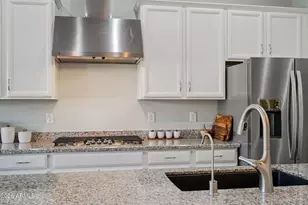 9228 W Robin Ln, Peoria, AZ 85383 - Photo 11