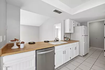 5917 E Hearn Road, Scottsdale, AZ 85254 - Photo 7